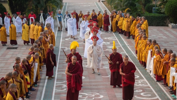 Kindling Tummo: the Cotton-Clad Procession