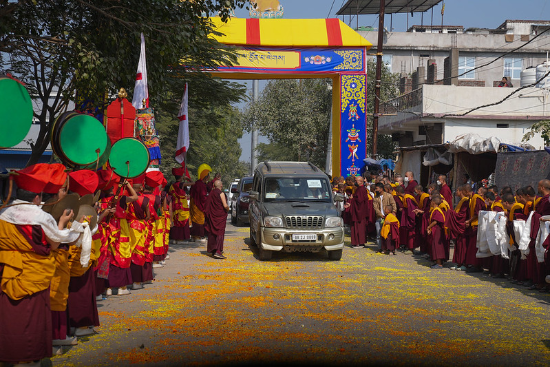 Kyabgӧn Drung Goshir Gyaltsab Rinpoche Arrives to Preside over the 39th Kagyu Monlam