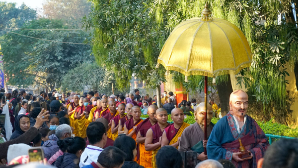 Revering the Sixteen Arhats