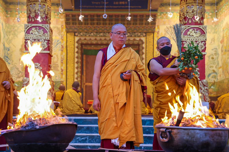 The Annual Akshobhya Ritual for the Living and Deceased